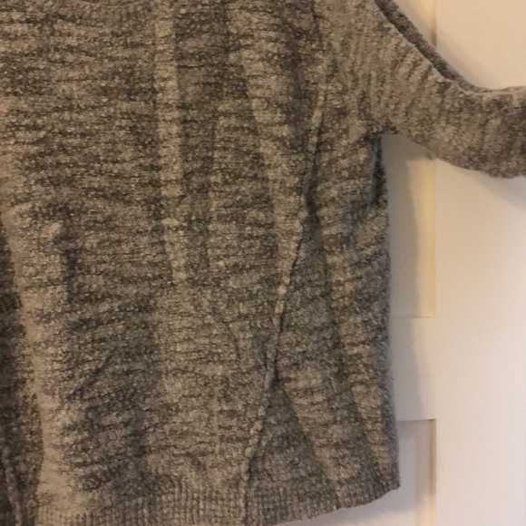Wild Pearl sweater - Picture 2 of 3